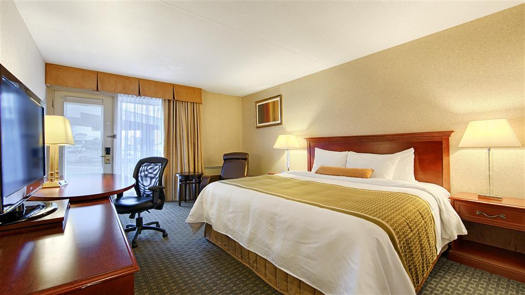 Quality Inn & Suites Brampton Bagian luar foto