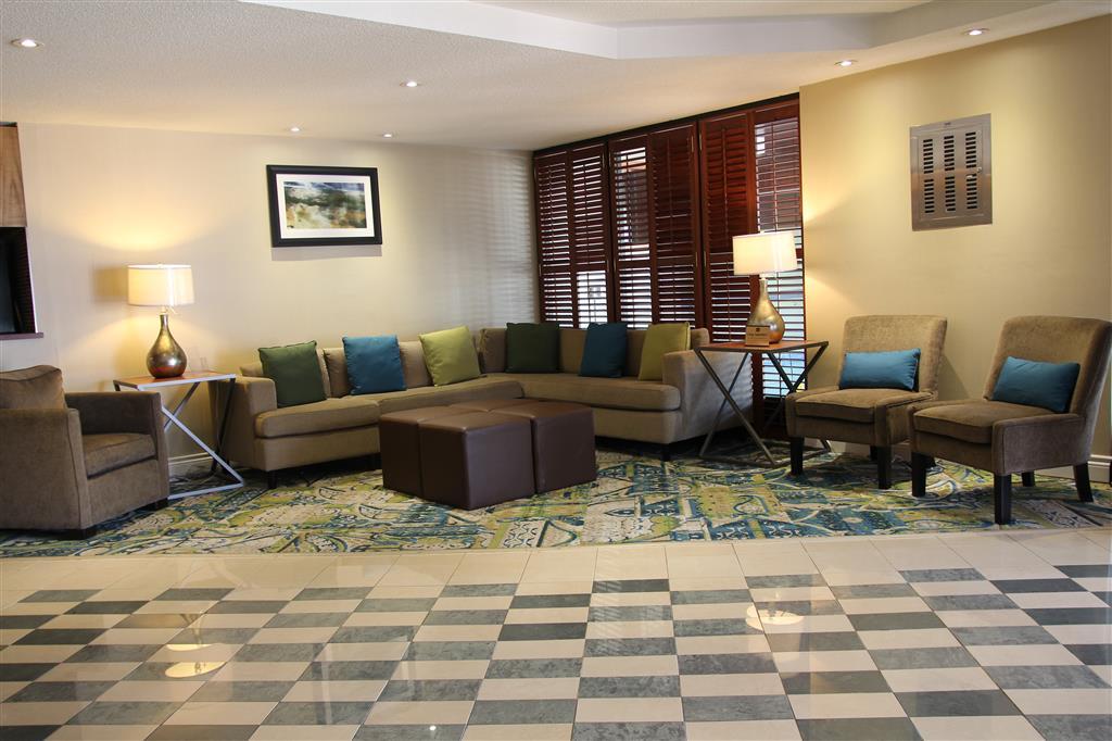 Quality Inn & Suites Brampton Bagian luar foto