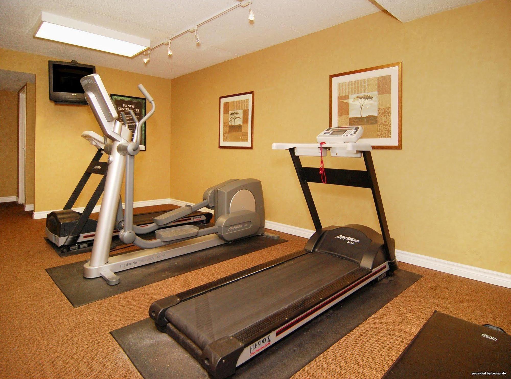 Quality Inn & Suites Brampton Bagian luar foto