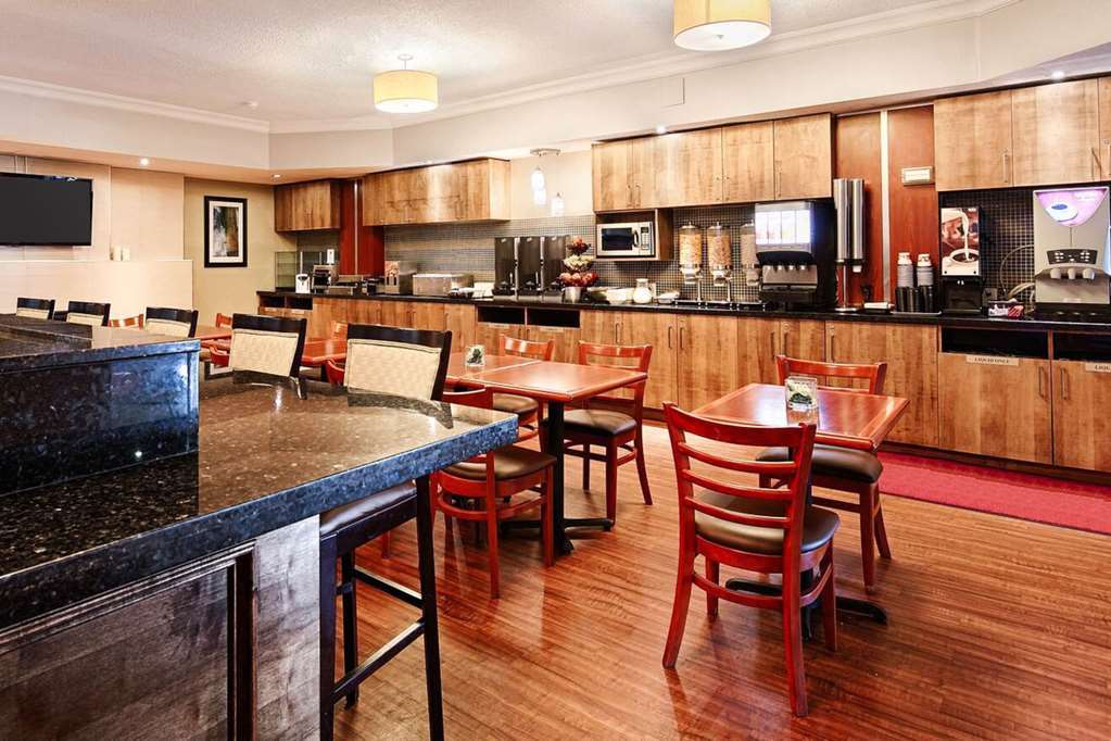 Quality Inn & Suites Brampton Restoran foto